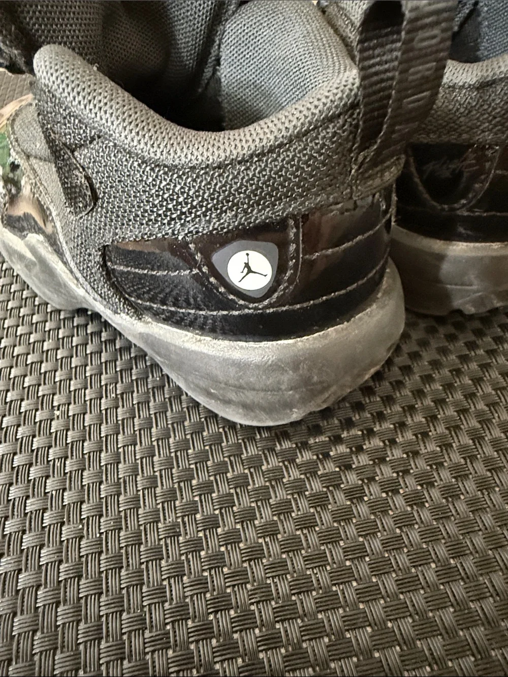 Jordan Toddler/Youth Black Patent Hook-and-Loop Dress Sneakers